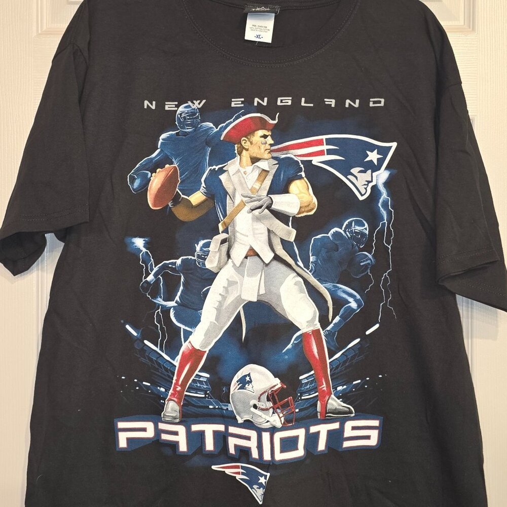 VTG Y2K New England Patriots NFL XL T-Shirt Black All Over Graphic NWT Deadstock